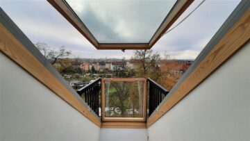 helle Dachgeschosswohnung mit französischen Balkon, 06712 Zeitz, Dachgeschosswohnung